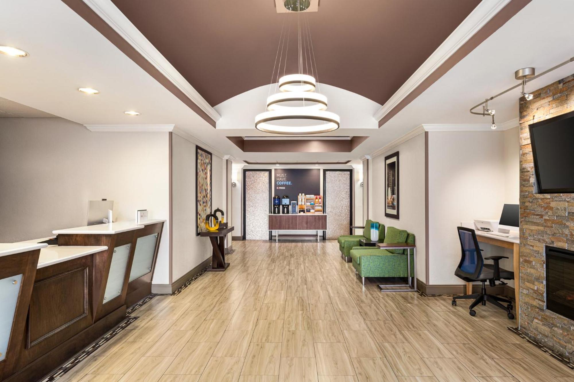 Holiday Inn Express Hotel & Suites Live Oak By Ihg Zewnętrze zdjęcie